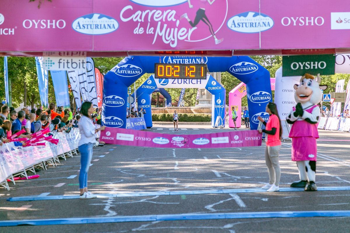 Carrera de la Mujer de Madrid - META, ARCO IZQUIERDO primera clasificada
