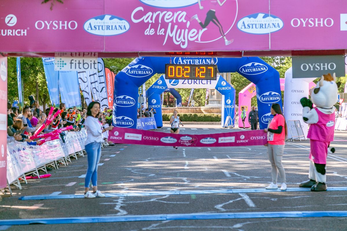 Carrera de la Mujer de Madrid - META, ARCO IZQUIERDO primera clasificada