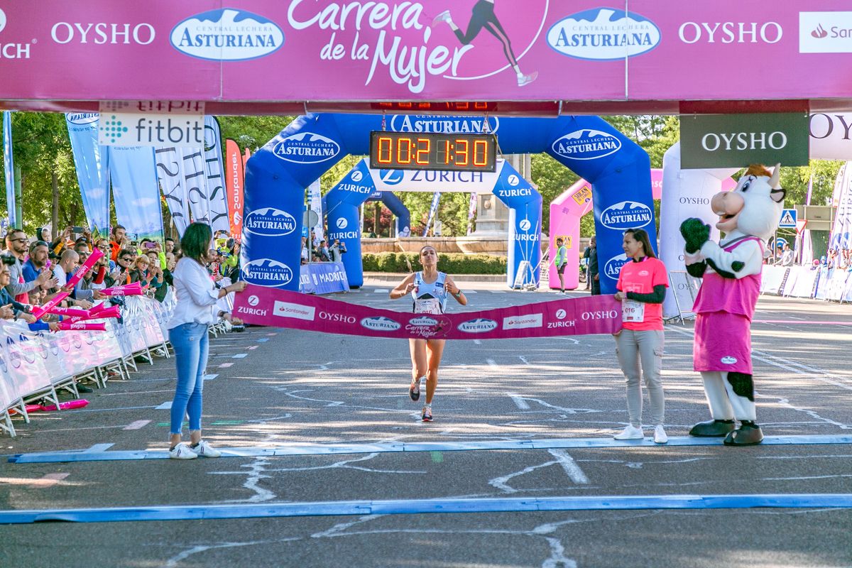 Carrera de la Mujer de Madrid - META, ARCO IZQUIERDO primera clasificada