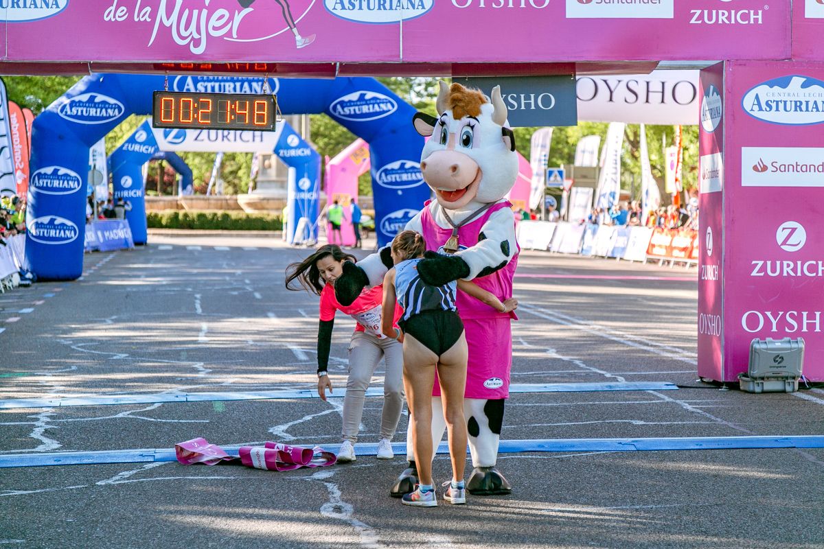 Carrera de la Mujer de Madrid - META, ARCO IZQUIERDO primera clasificada