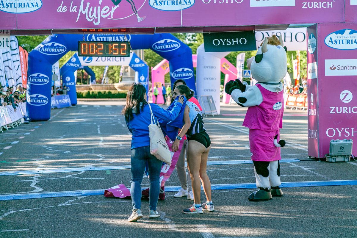 Carrera de la Mujer de Madrid - META, ARCO IZQUIERDO primera clasificada