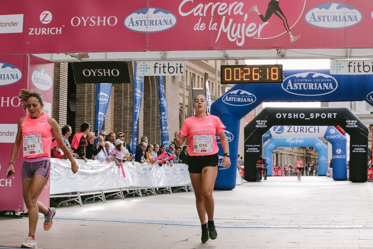 Llegada de la Carrera de la Mujer de Zaragoza (GALERÍA 1)