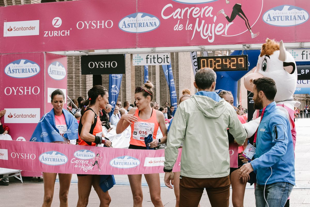 Llegada de la Carrera de la Mujer de Zaragoza (GALERÍA 1)