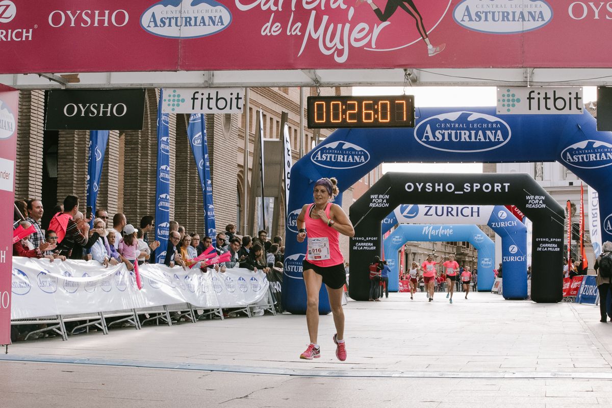 Llegada de la Carrera de la Mujer de Zaragoza (GALERÍA 1)