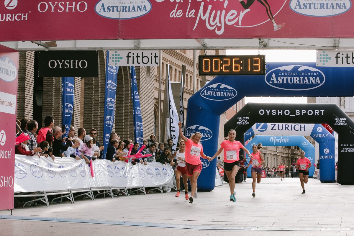 Llegada de la Carrera de la Mujer de Zaragoza (GALERÍA 1)