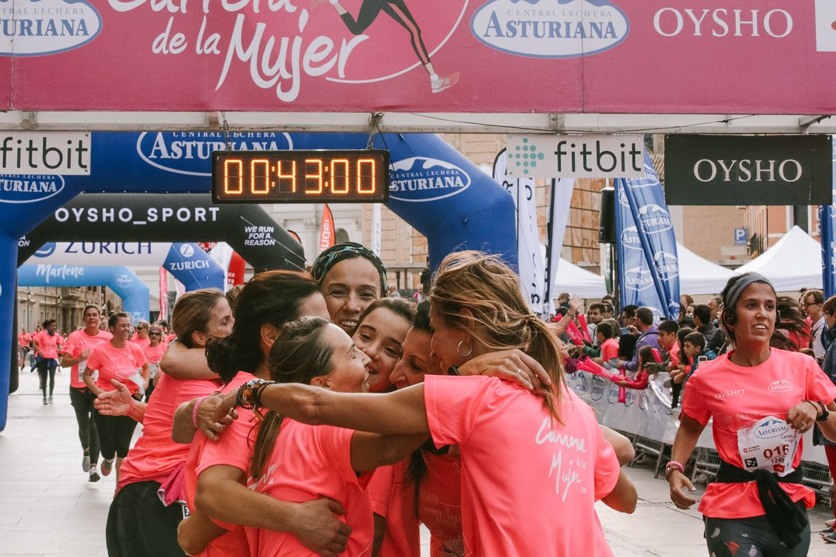 Llegada de la Carrera de la Mujer de Zaragoza (GALERÍA 5)