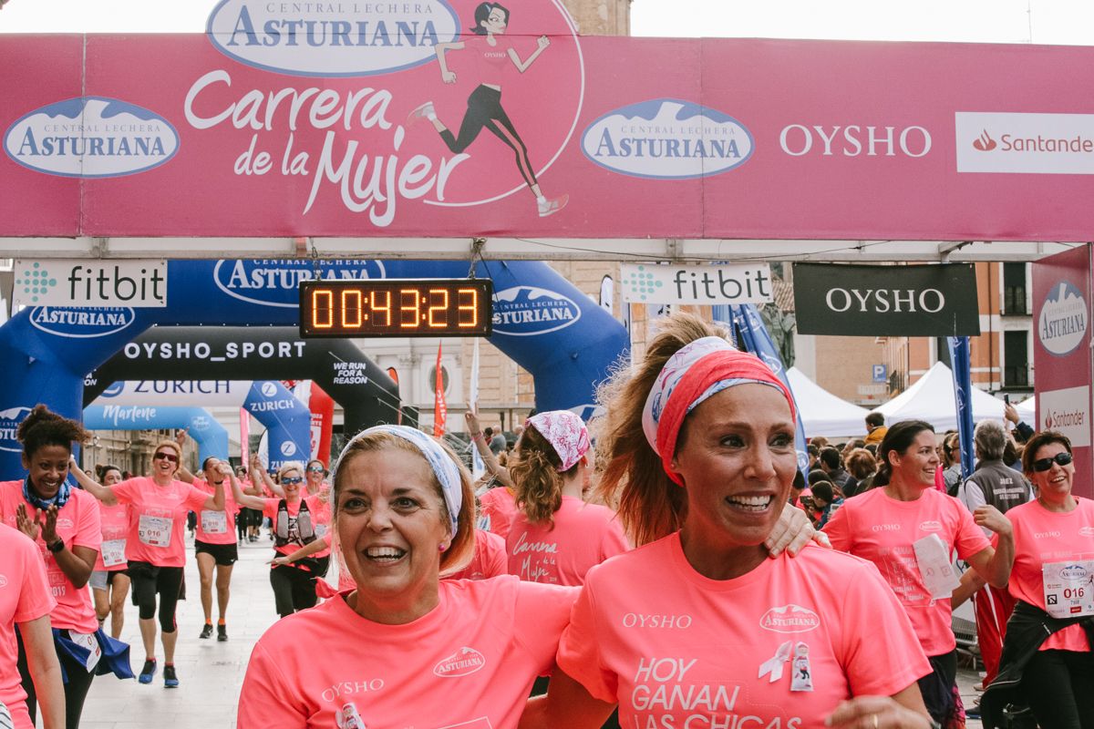 Llegada de la Carrera de la Mujer de Zaragoza (GALERÍA 5)