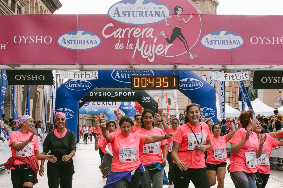 Llegada de la Carrera de la Mujer de Zaragoza (GALERÍA 5)