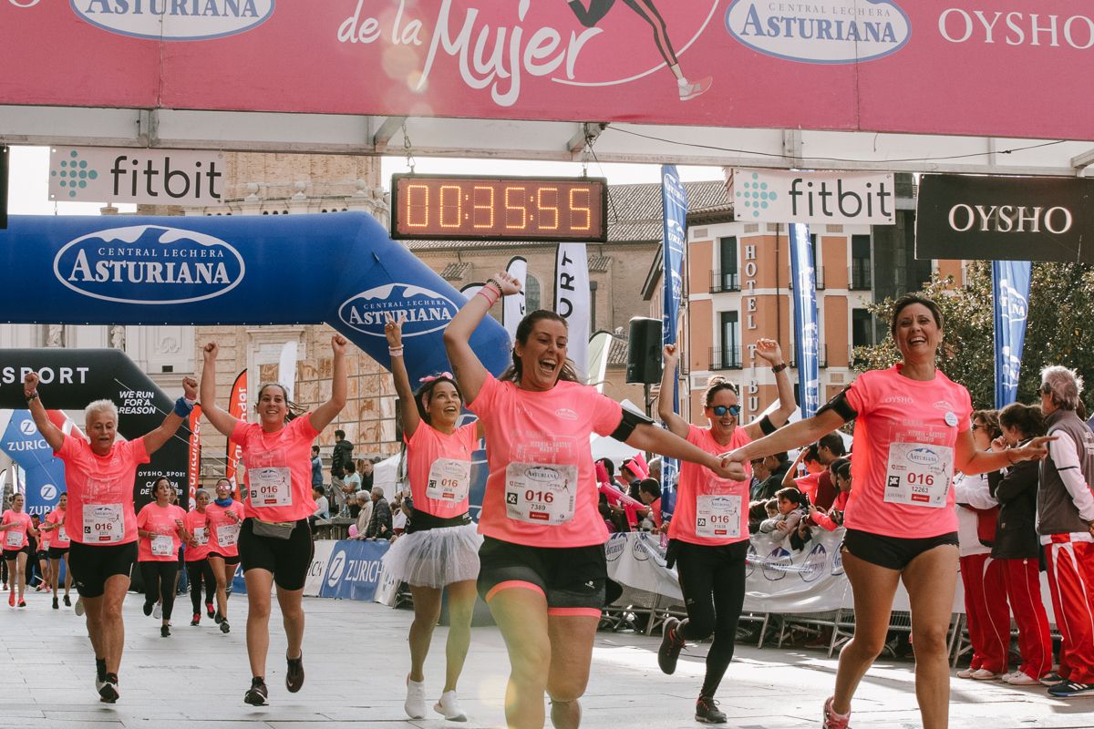 Llegada de la Carrera de la Mujer de Zaragoza (GALERÍA 3)