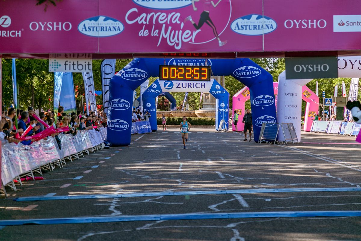 Carrera de la Mujer de Madrid - META, ARCO IZQUIERDO (de 22:01a 23:01)