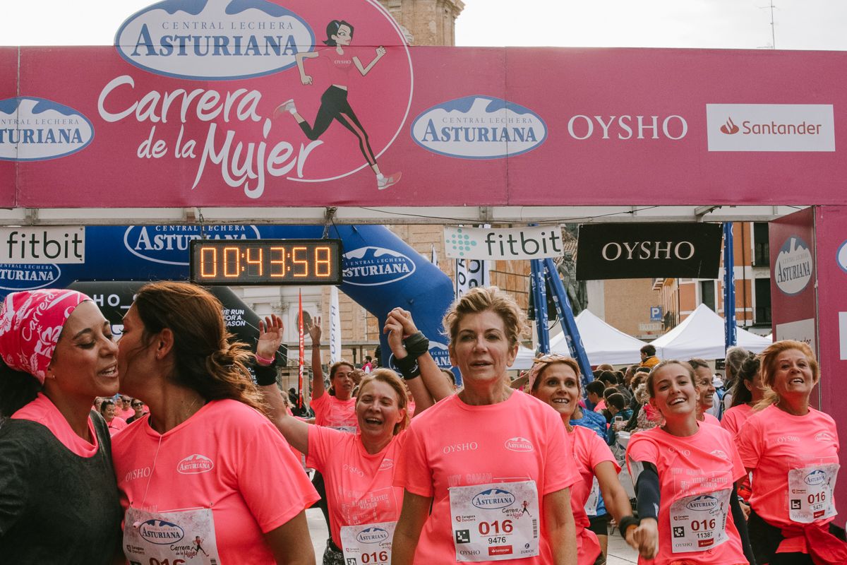 Llegada de la Carrera de la Mujer de Zaragoza (GALERÍA 5)