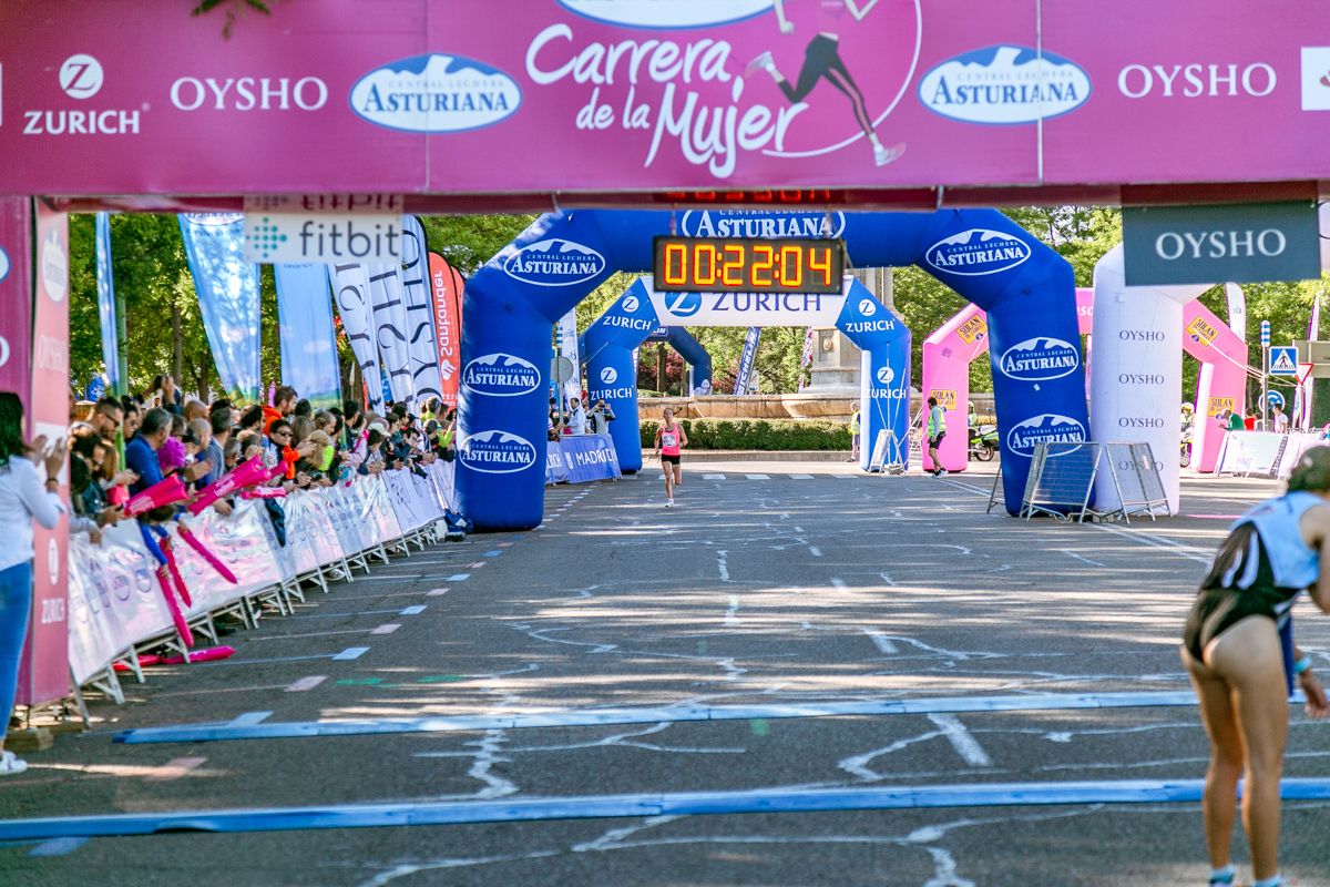 Carrera de la Mujer de Madrid - META, ARCO IZQUIERDO (de 22:01a 23:01)