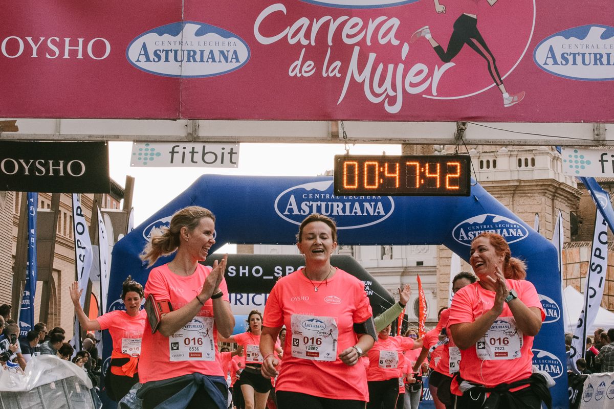 Llegada de la Carrera de la Mujer de Zaragoza (GALERÍA 7)