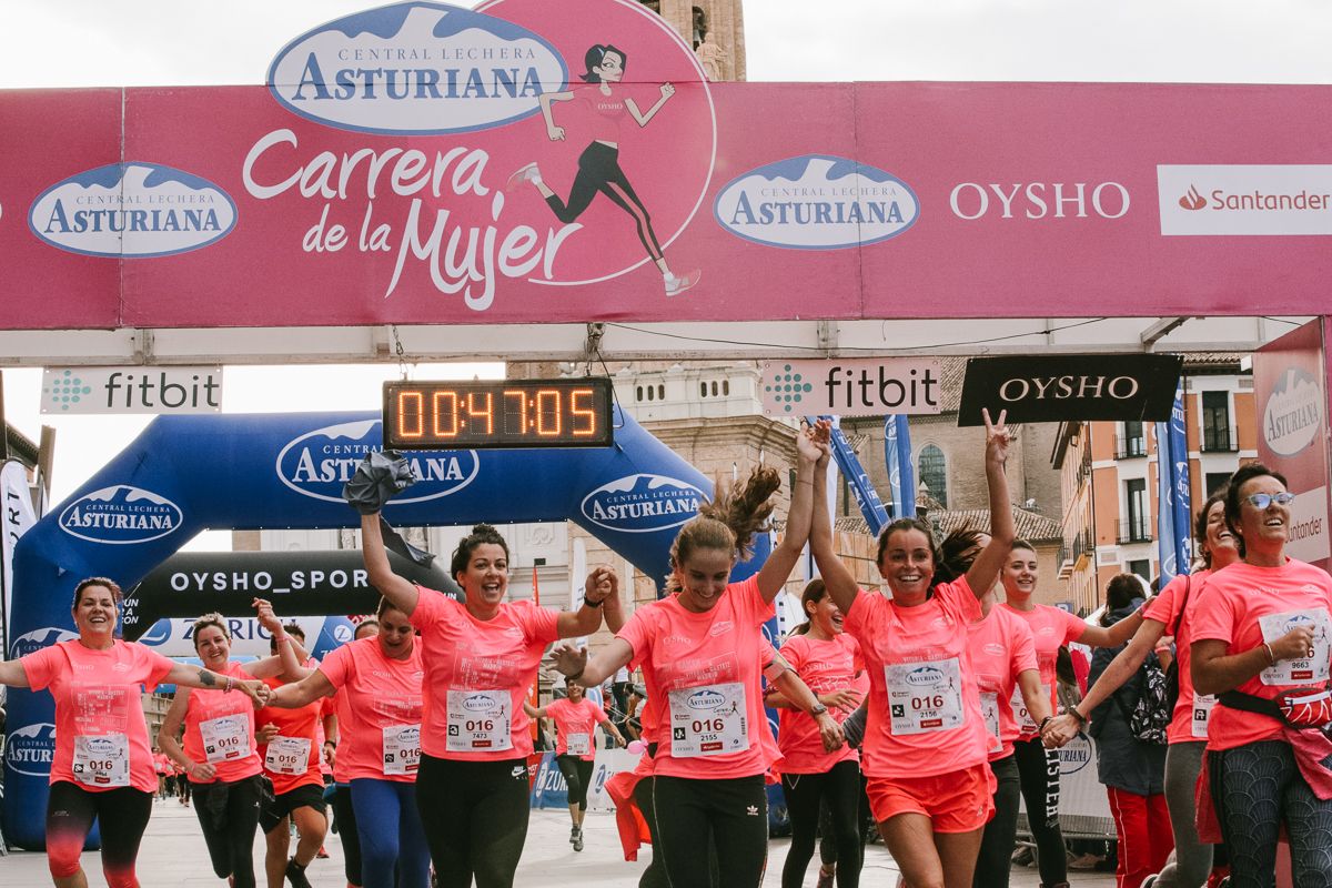 Llegada de la Carrera de la Mujer de Zaragoza (GALERÍA 6)