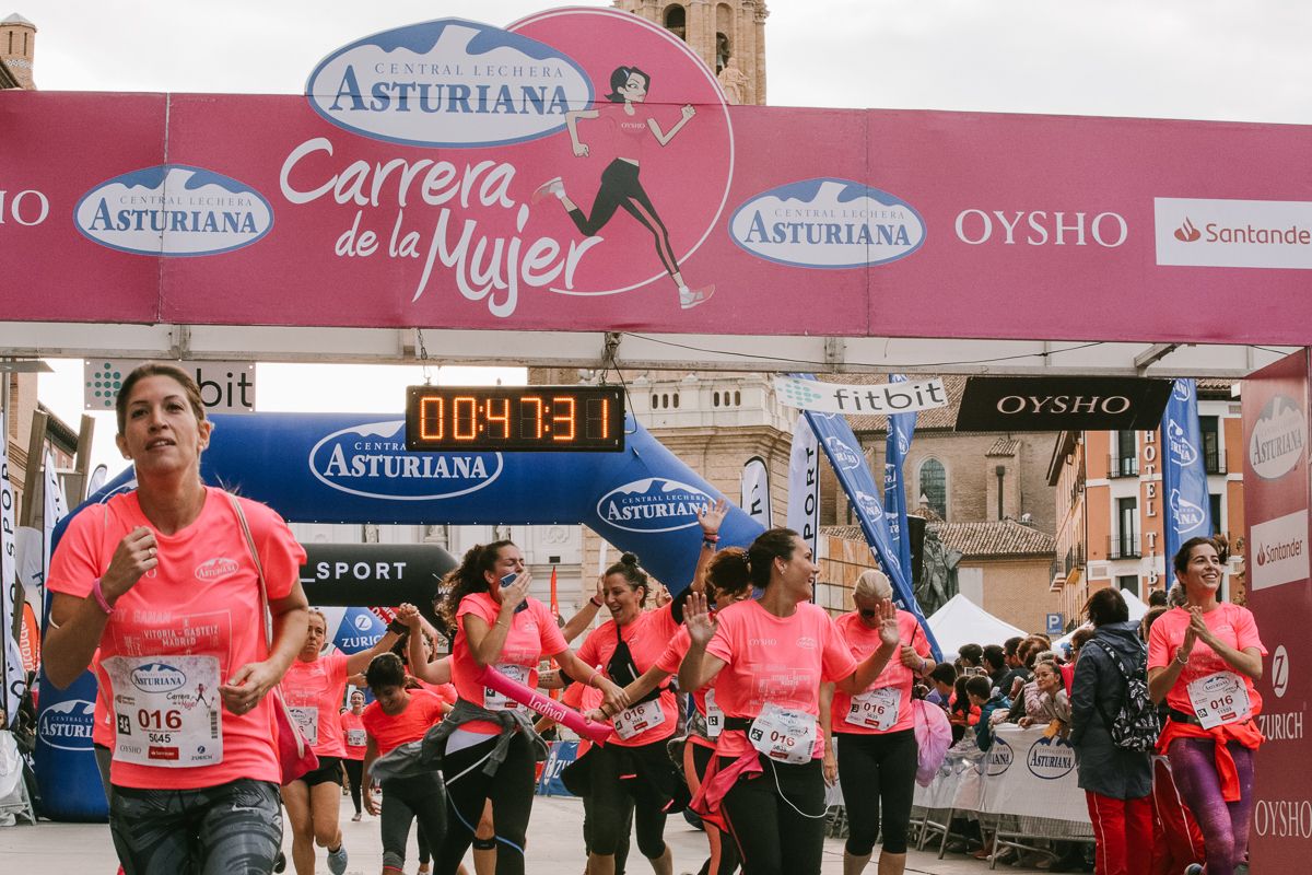 Llegada de la Carrera de la Mujer de Zaragoza (GALERÍA 7)