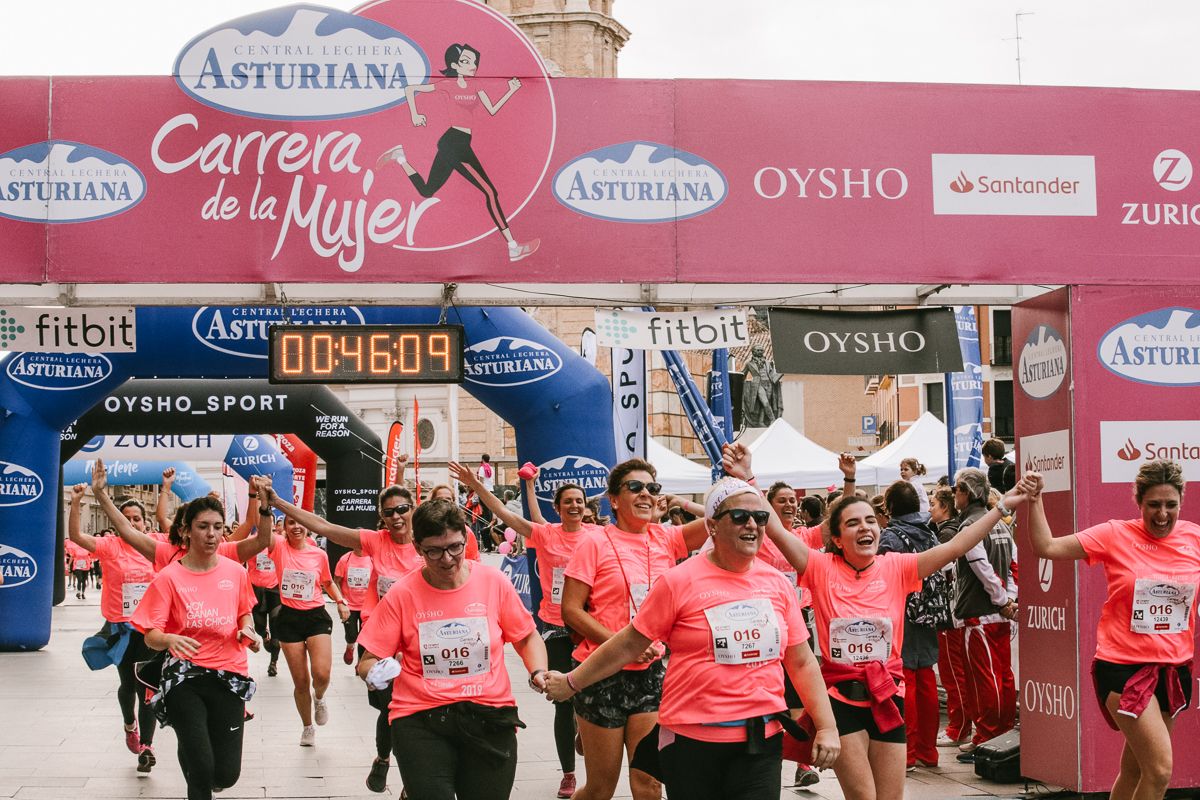 Llegada de la Carrera de la Mujer de Zaragoza (GALERÍA 6)
