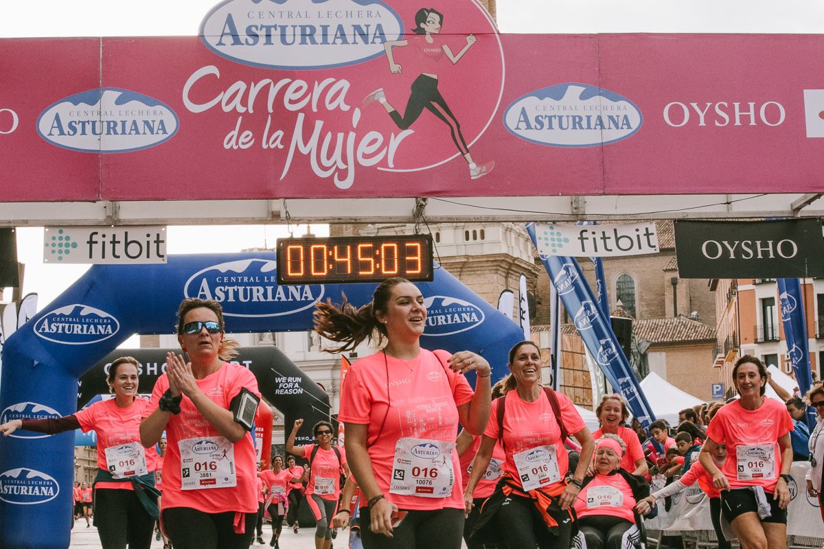 Llegada de la Carrera de la Mujer de Zaragoza (GALERÍA 5)