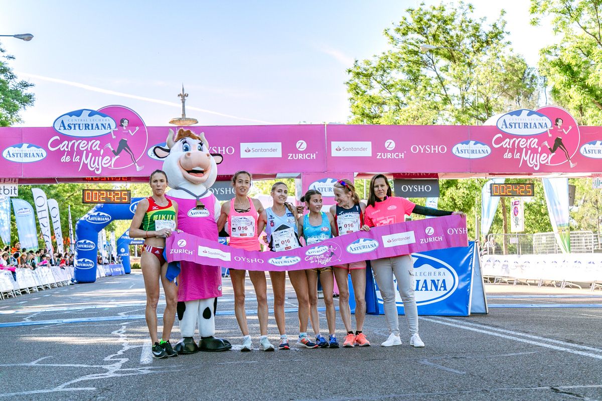 Carrera de la Mujer de Madrid - META, ARCO IZQUIERDO (de 24:10 a 26:01)
