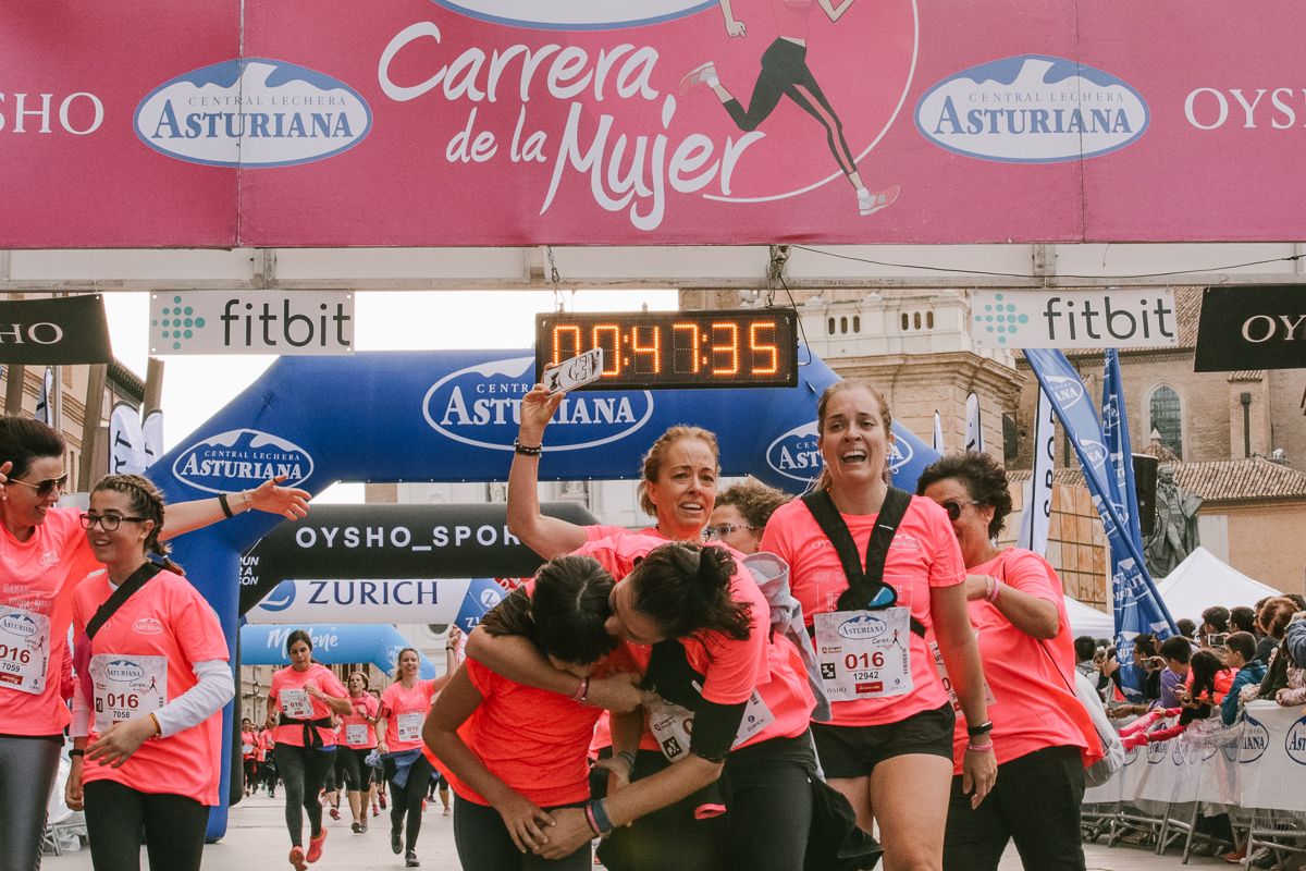 Llegada de la Carrera de la Mujer de Zaragoza (GALERÍA 7)