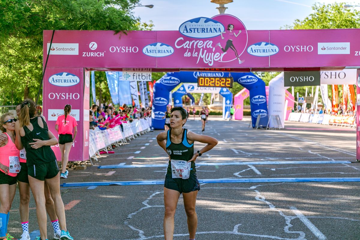 Carrera de la Mujer de Madrid - META, ARCO IZQUIERDO (de 26:03 a 27:19)