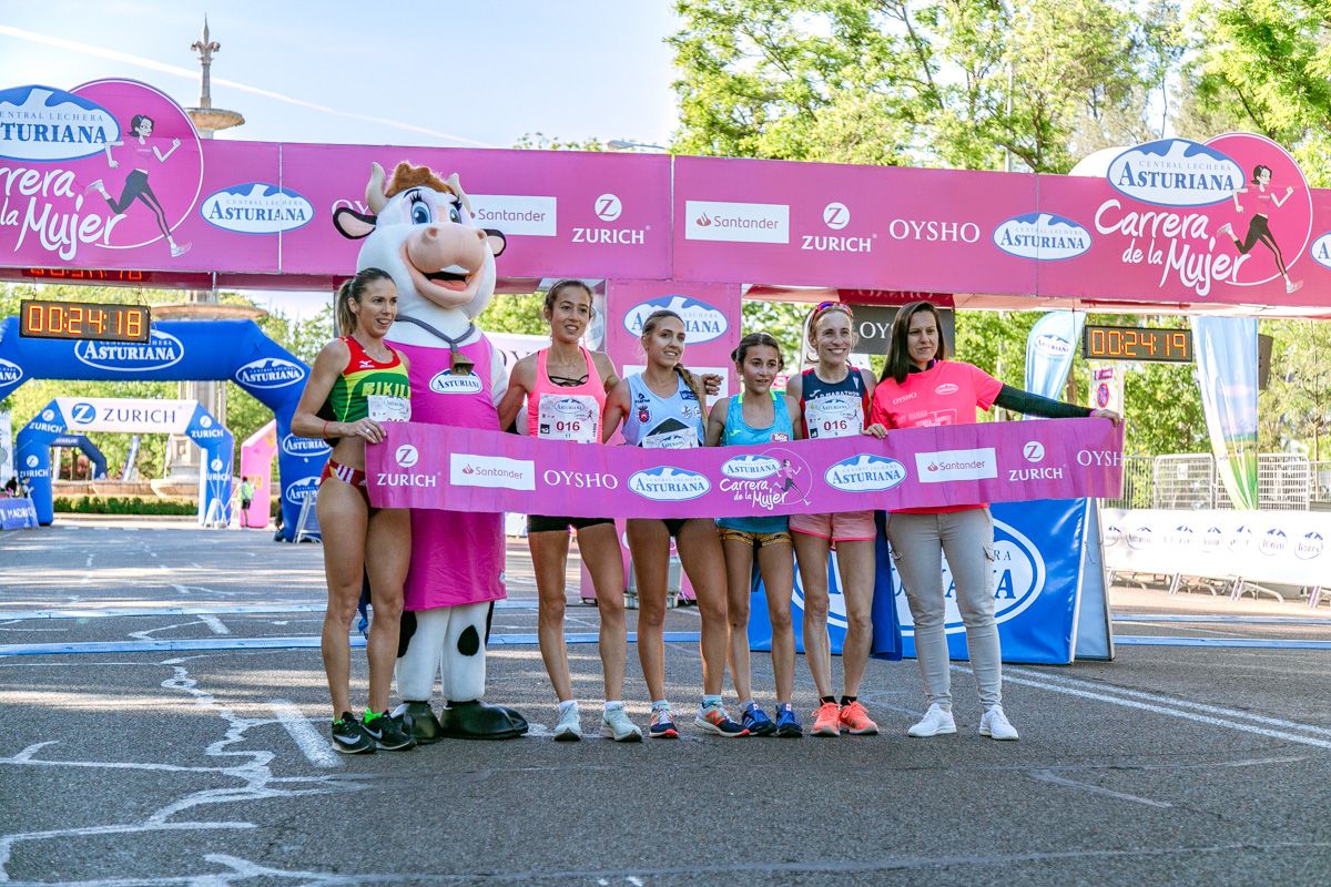 Carrera de la Mujer de Madrid - META, ARCO IZQUIERDO (de 24:10 a 26:01)