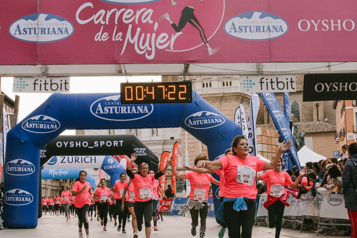 Llegada de la Carrera de la Mujer de Zaragoza (GALERÍA 6)