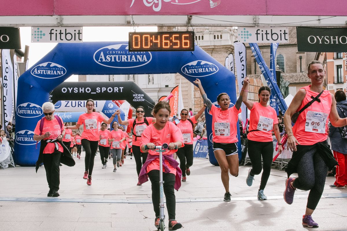 Llegada de la Carrera de la Mujer de Zaragoza (GALERÍA 6)