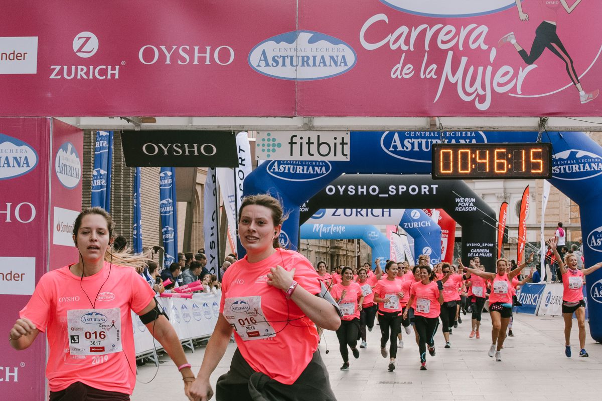 Llegada de la Carrera de la Mujer de Zaragoza (GALERÍA 6)