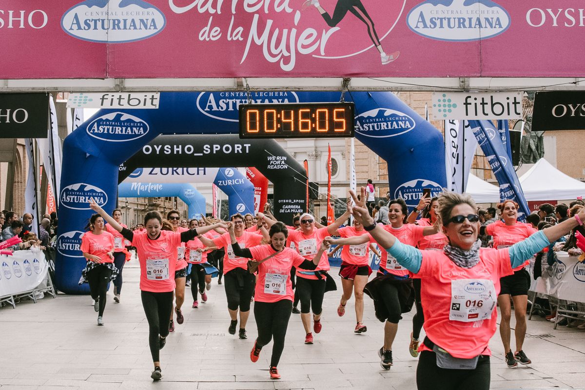 Llegada de la Carrera de la Mujer de Zaragoza (GALERÍA 6)