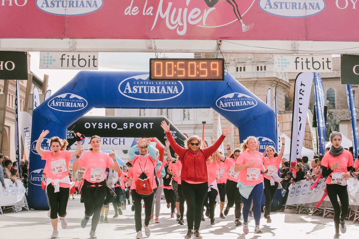 Llegada de la Carrera de la Mujer de Zaragoza (GALERÍA 8)