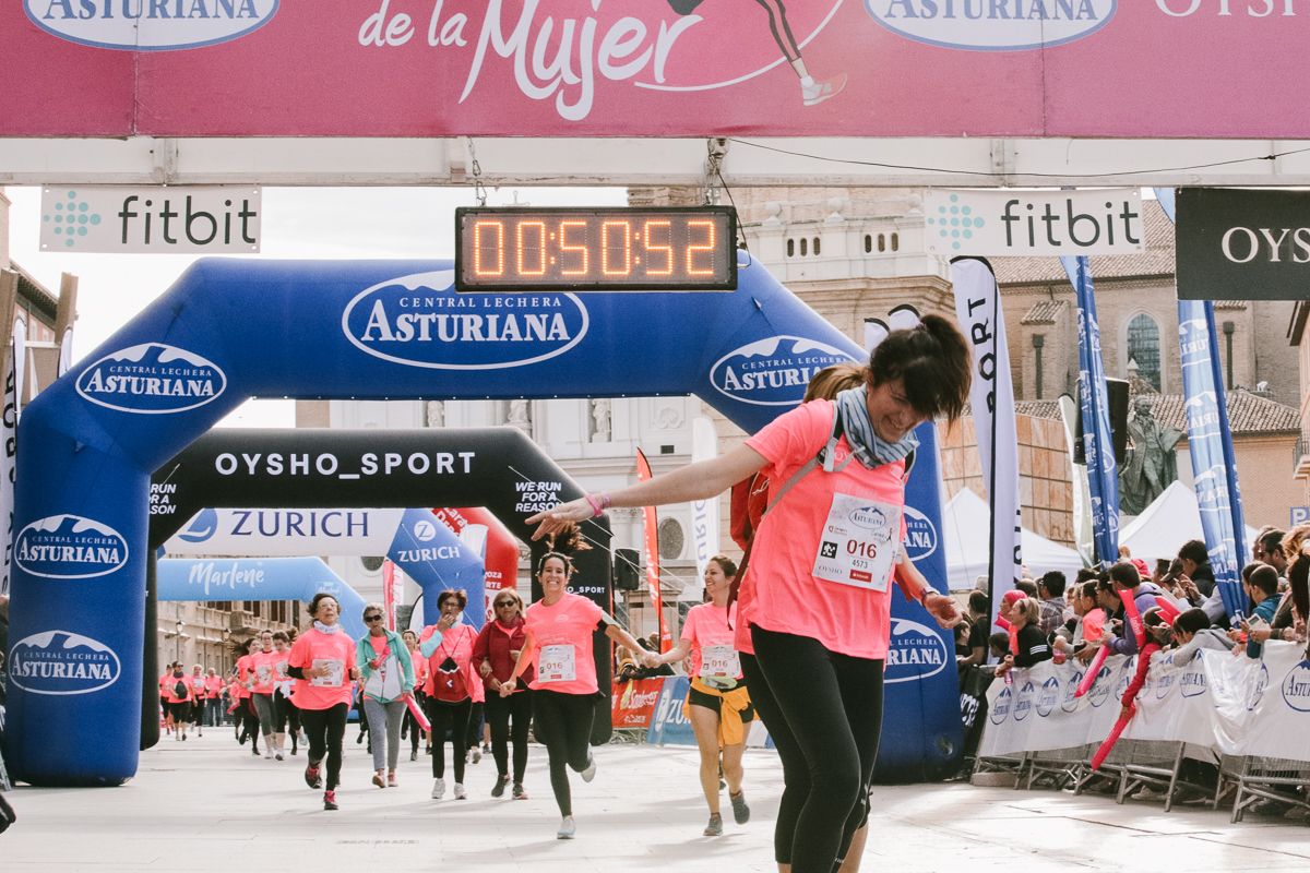 Llegada de la Carrera de la Mujer de Zaragoza (GALERÍA 8)