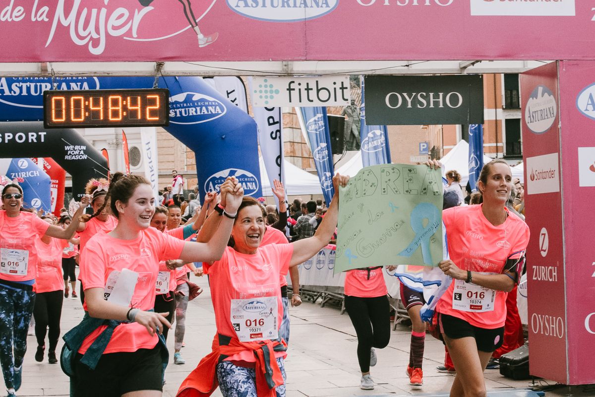 Llegada de la Carrera de la Mujer de Zaragoza (GALERÍA 7)