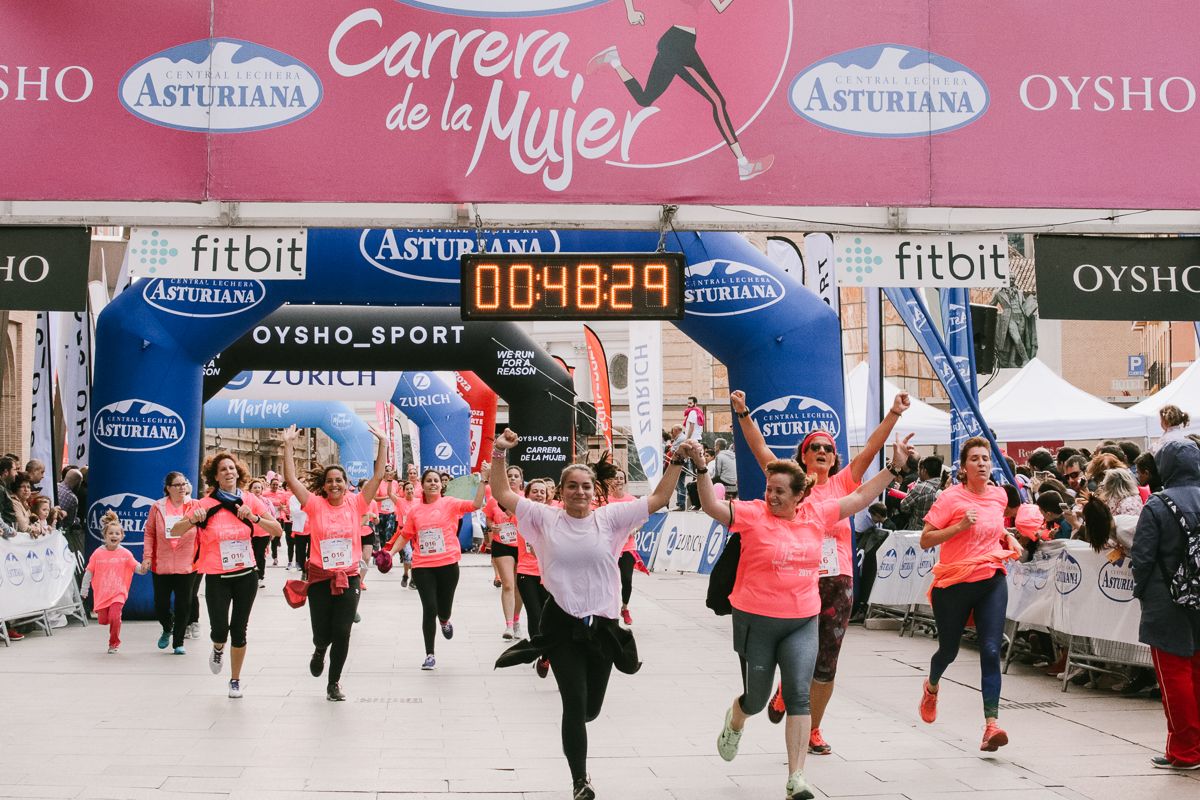Llegada de la Carrera de la Mujer de Zaragoza (GALERÍA 7)