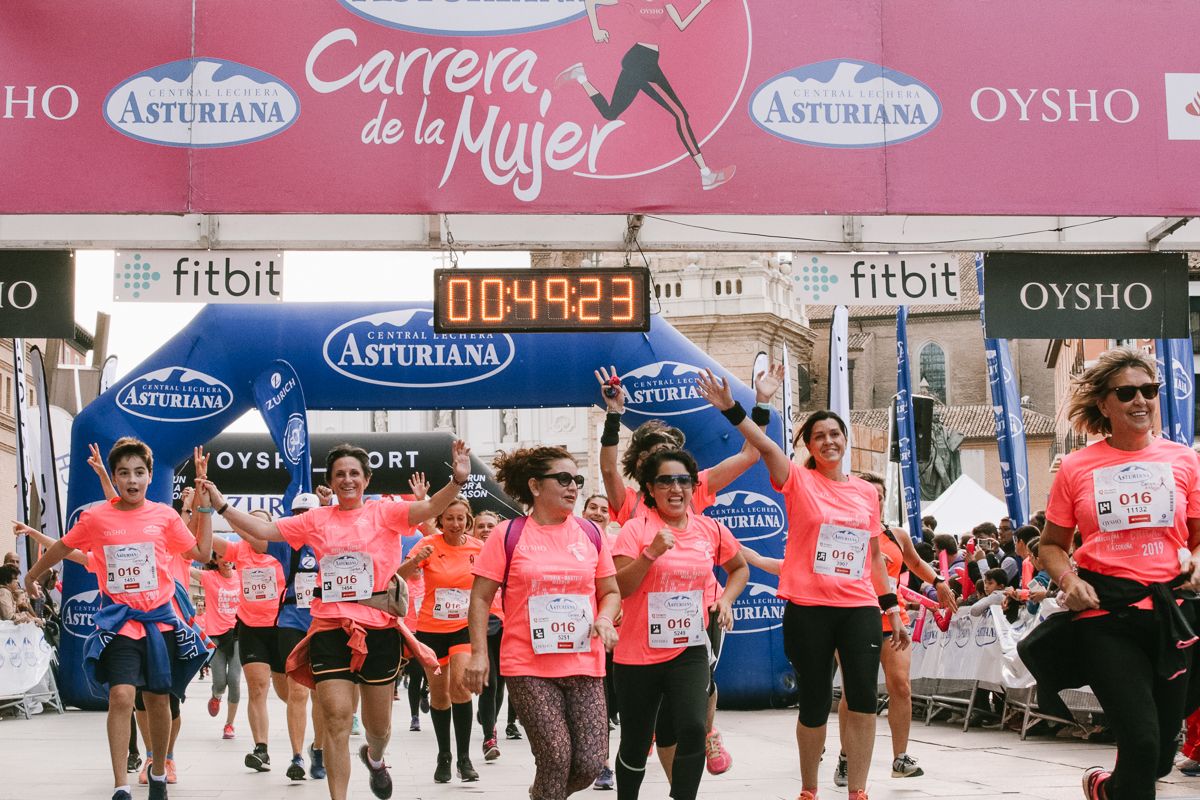 Llegada de la Carrera de la Mujer de Zaragoza (GALERÍA 8)