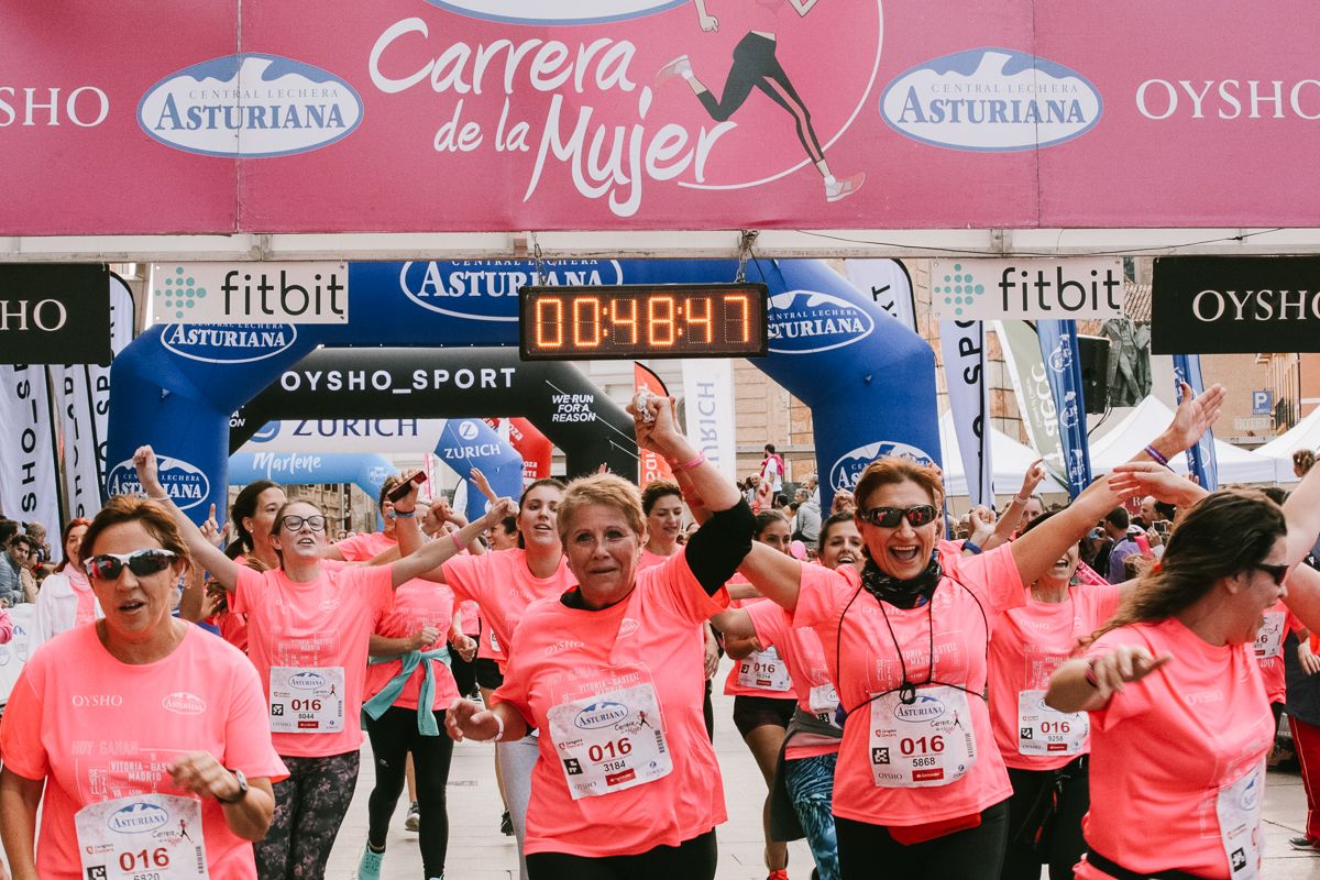 Llegada de la Carrera de la Mujer de Zaragoza (GALERÍA 7)