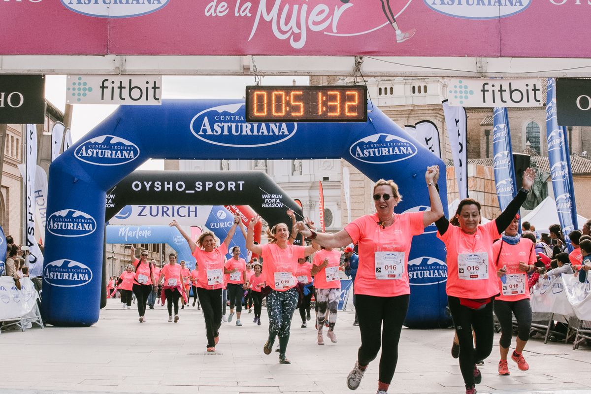 Llegada de la Carrera de la Mujer de Zaragoza (GALERÍA 9)