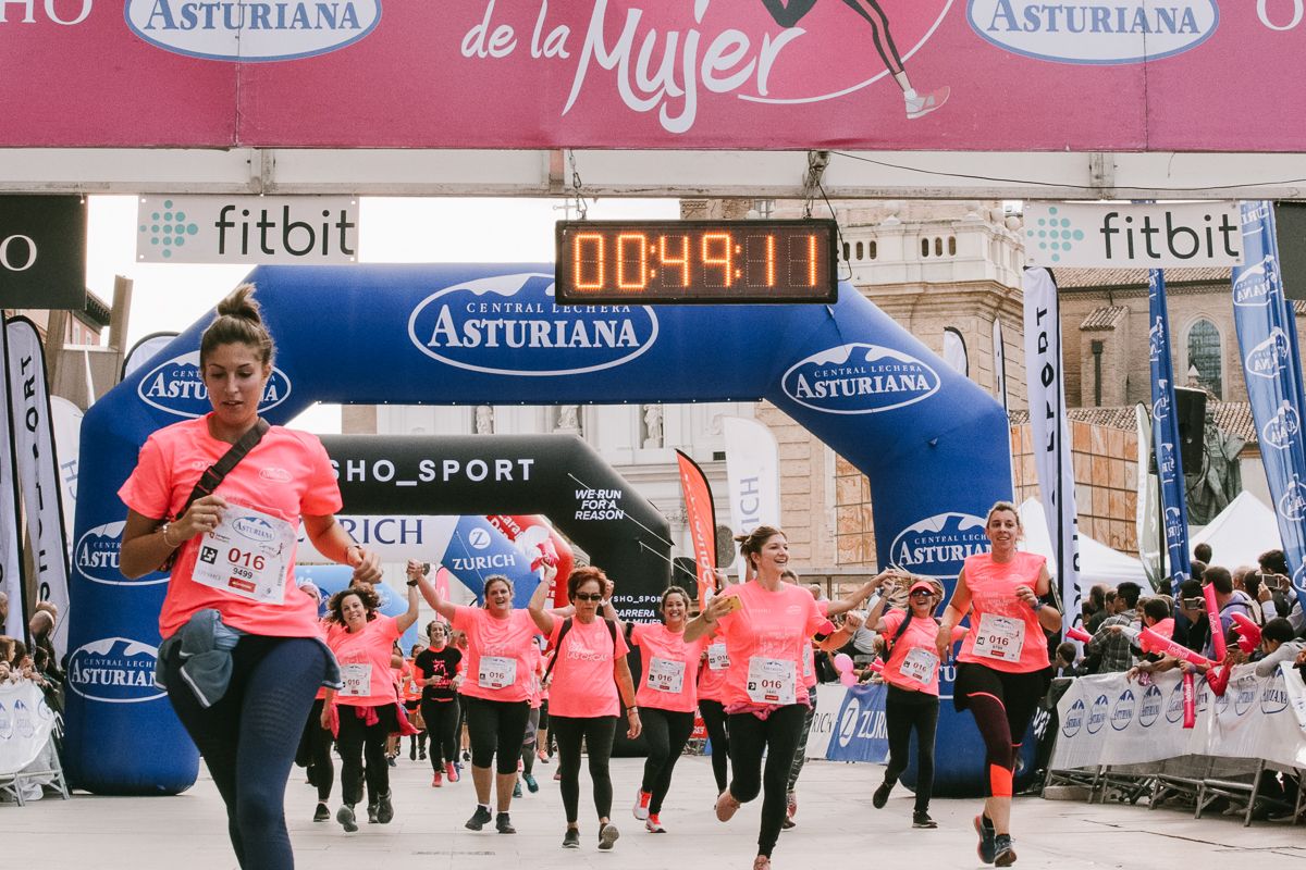 Llegada de la Carrera de la Mujer de Zaragoza (GALERÍA 8)