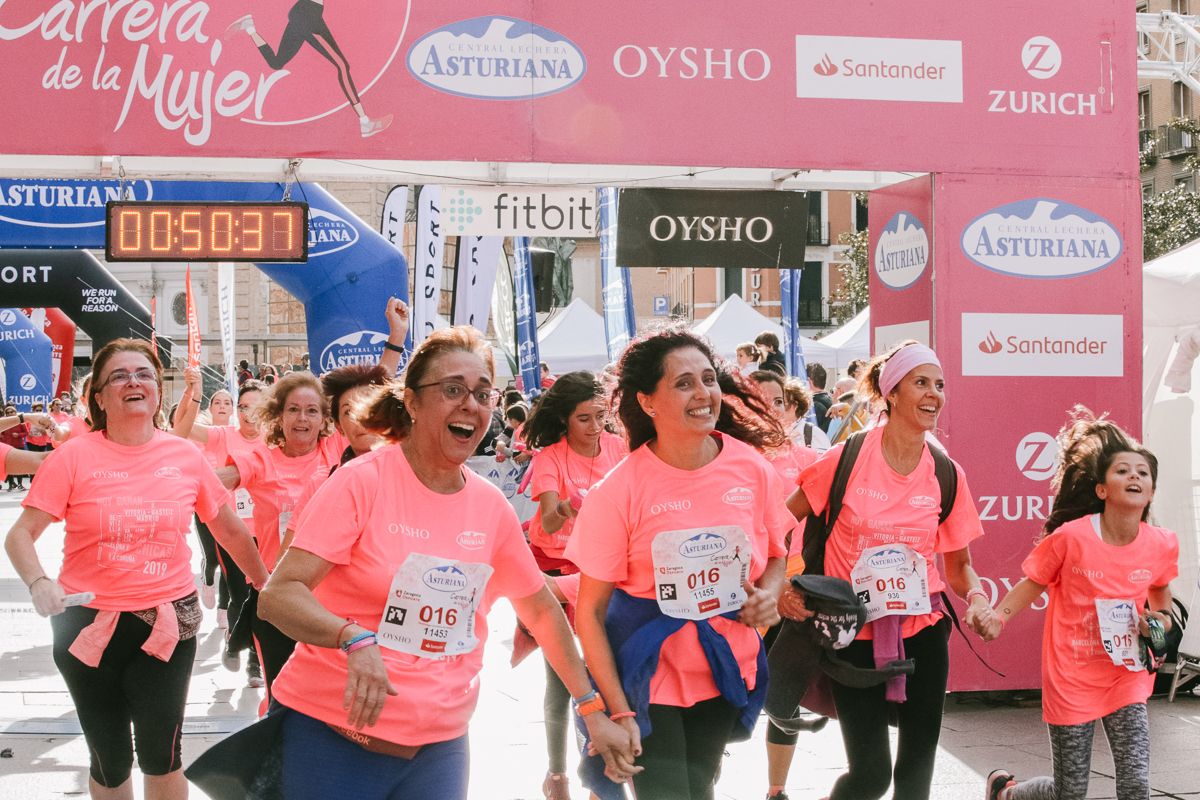 Llegada de la Carrera de la Mujer de Zaragoza (GALERÍA 8)
