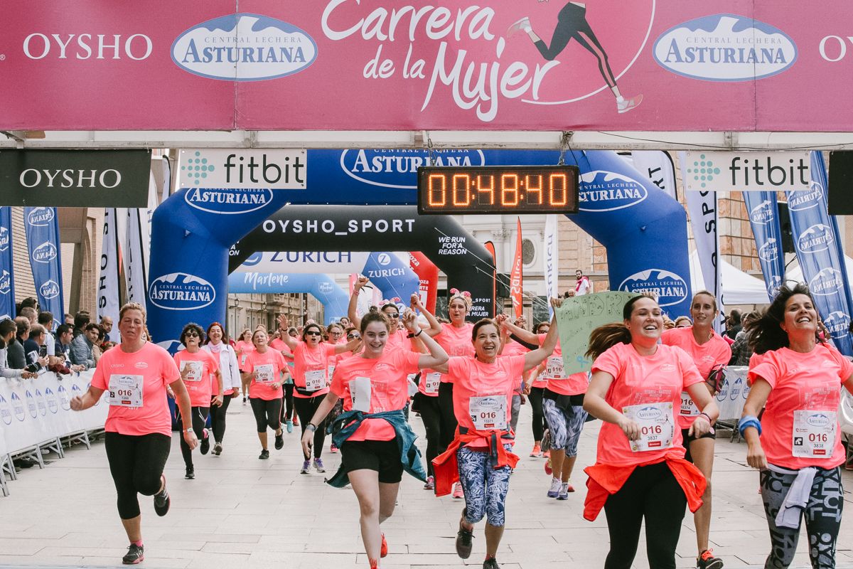 Llegada de la Carrera de la Mujer de Zaragoza (GALERÍA 7)