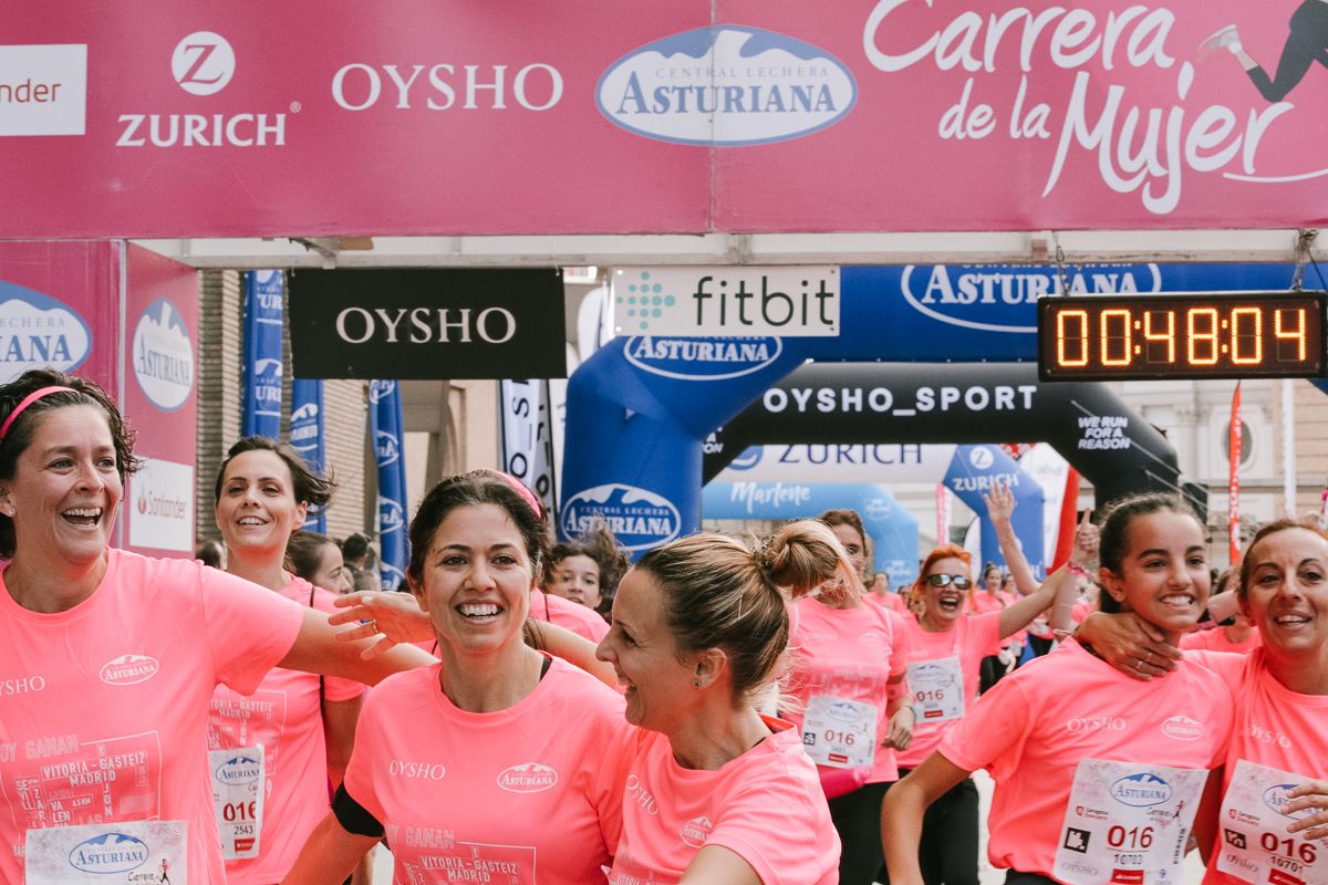 Llegada de la Carrera de la Mujer de Zaragoza (GALERÍA 7)