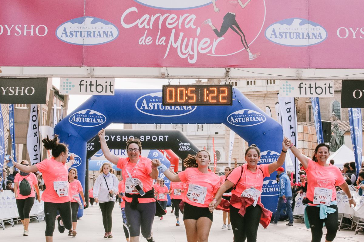 Llegada de la Carrera de la Mujer de Zaragoza (GALERÍA 9)