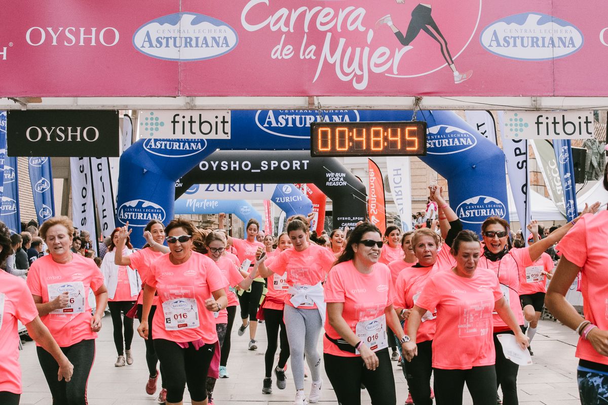 Llegada de la Carrera de la Mujer de Zaragoza (GALERÍA 7)