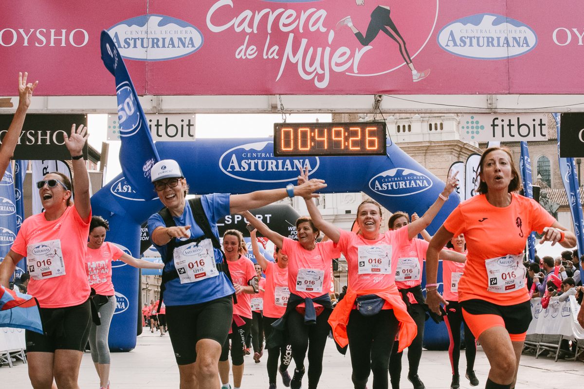 Llegada de la Carrera de la Mujer de Zaragoza (GALERÍA 8)