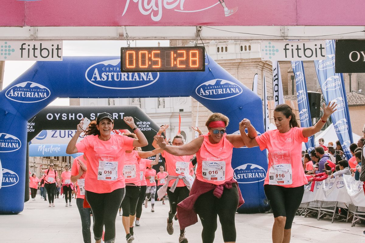 Llegada de la Carrera de la Mujer de Zaragoza (GALERÍA 9)