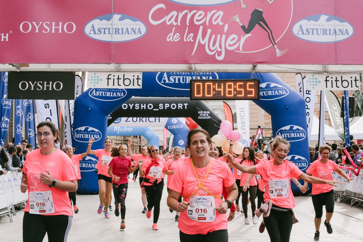 Llegada de la Carrera de la Mujer de Zaragoza (GALERÍA 7)