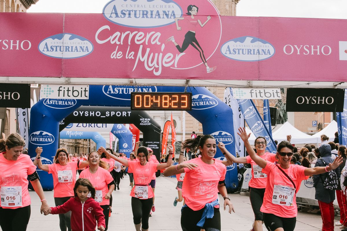 Llegada de la Carrera de la Mujer de Zaragoza (GALERÍA 7)