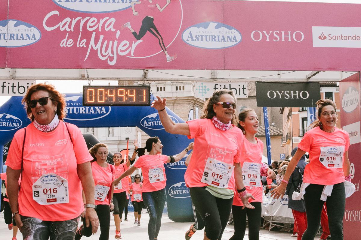 Llegada de la Carrera de la Mujer de Zaragoza (GALERÍA 8)