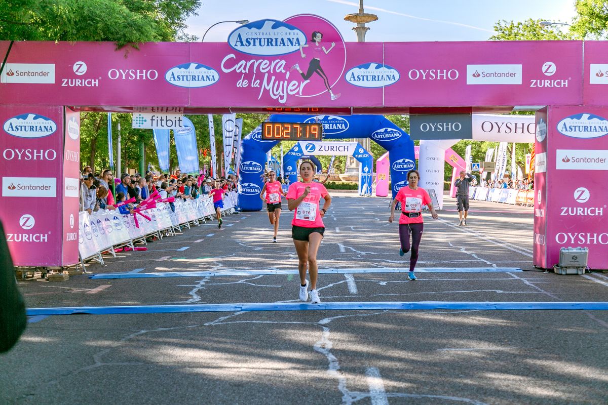 Carrera de la Mujer de Madrid - META, ARCO IZQUIERDO (de 26:03 a 27:19)
