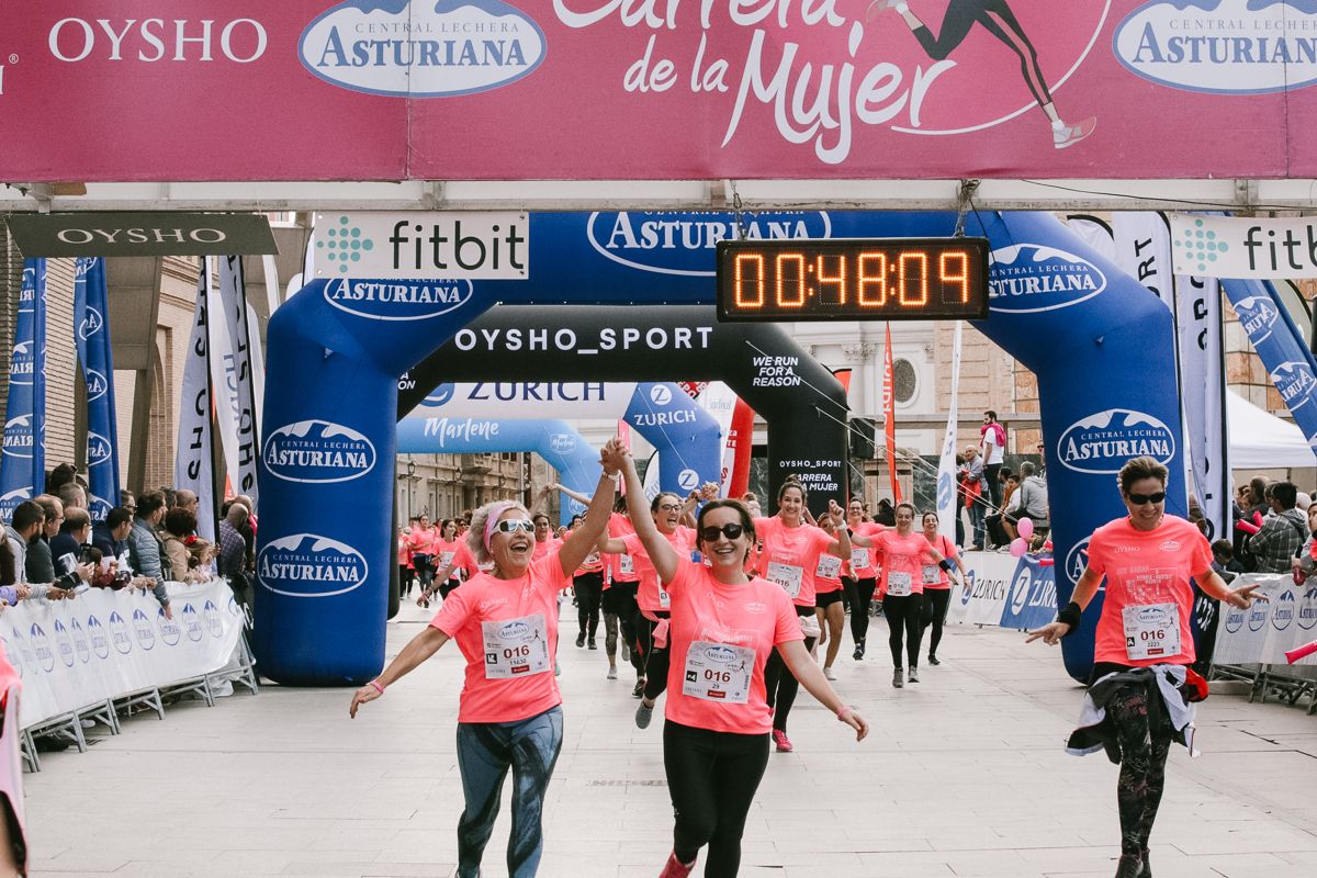 Llegada de la Carrera de la Mujer de Zaragoza (GALERÍA 7)