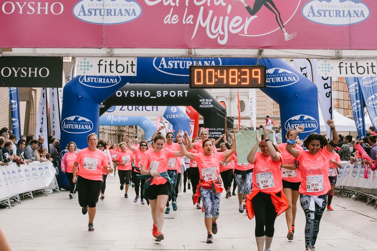 Llegada de la Carrera de la Mujer de Zaragoza (GALERÍA 7)
